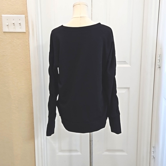 Xersion Braided Sleeve Detail Crew Sweatshirt  Size M - Picture 3 of 7